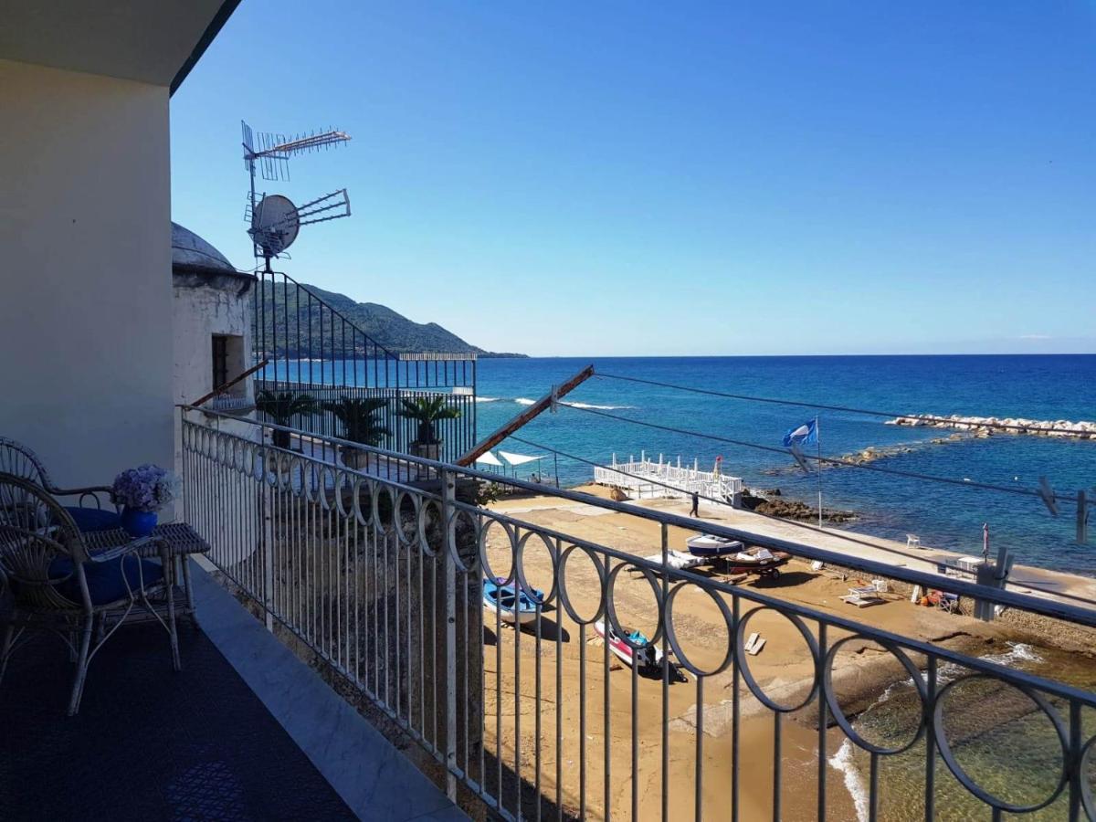Casa Vacanze Porto Delle Gatte Santa Maria di Castellabate Exterior photo